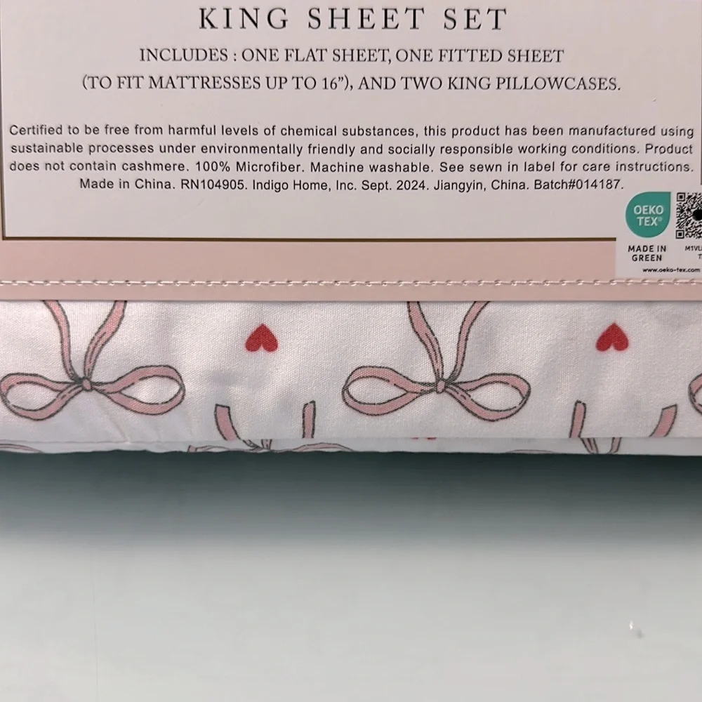 NWT Cupcakes and Cashmere King Sheet Set
